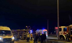 Kuzey Marmara Otoyolu girişinde beton mikseri devrildi: 2 yaralı