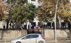 Lisede 3. kattan düşen öğrenci ağır yaralı