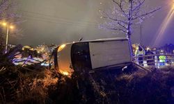 Otomobil ile hafif ticari araç çarpıştı: 3 yaralı