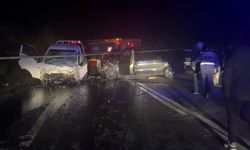 Panelvan ile kamyonet çapıştı: 1 ölü, 3 yaralı