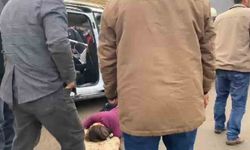 Şanlıurfa’da kamyonet ile hafif ticari araç çarpıştı: 2’si çocuk 4 yaralı