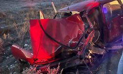 Tır ile otomobil çarpıştı: 1 yaralı