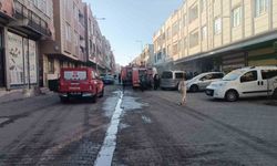 Tutuşan talaş iş yerini yaktı