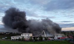 Tuzla’da kauçuk fabrikasında korkutan yangın