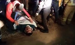 Uçuruma yuvarlanan motosikletliyi ekipler kurtardı