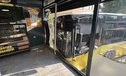 Üsküdar’da İETT otobüsü börekçiye daldı: 4 yaralı