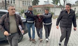 Üvey oğlunu bıçaklayarak öldürdü