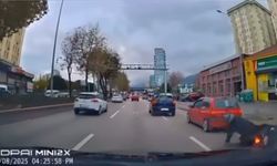 Bursa'da kaza anı kamerada!