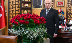 Erdoğan, Bahçeli’nin yeni yaşını 78 gülle kutladı