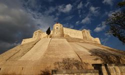 Depremde hasar gören kalenin restorasyonu tamamlandı