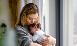 Doğum izninde yeni detaylar: 5.5 aya çıkıyor