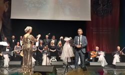 Bursa’daki konserde Belediye Başkanı'ndan sahne performansı