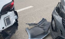 Bursa FSM Bulvarı’nda Zincirleme Kaza: Trafik Yoğunluğu Oluştu