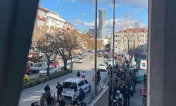 Dört gün önce tahliye olan on binlerce kişi kuyruğa koştu! Ucu bucağı görünmedi