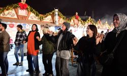 Yeni Yıl Festivali Osmangazi Meydanı’nda Yoğun İlgi Görüyor