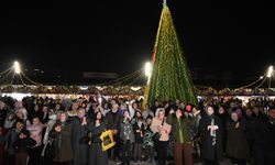 Yeni yılın heyecanı Osmangazi Meydanı’na taştı