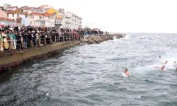 Bursa'da Epifani Bayramı heyecanı: Denizden haç çıkarma töreni yapıldı