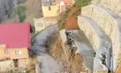 Rize'de heyelan nedeniyle istinat duvarı çöktü