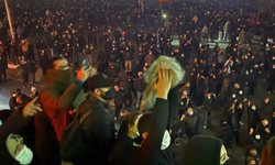 İran protestoları: Trump'tan tehdit, Hamaney'den rest