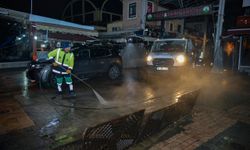 Bursa'da Tarihi Çarşı ve Hanlar Bölgesinde gece mesaisi