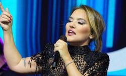 Demet Akalın Murat Boz'u sildi