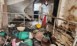 Bursa'da iki katlı çöp ev temizlendi