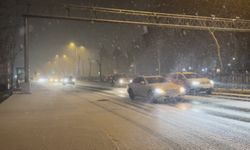 İstanbul yeni yıla kar yağışı ile girdi
