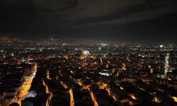 Bursalılar yeni yıla havai fişeklerle girdi