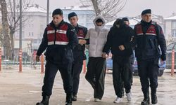 Bursa'da internet kablolarını çalan 2 şüpheli tutuklandı