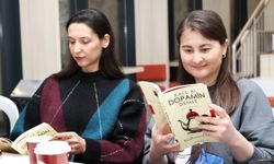 Osmangazi’de kitapseverlerden kolektif okuma etkinliği