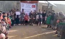 Bursalı hayırsever hanımlar Afganistan'da su kuyusu açtı