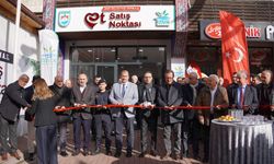 Bursa'da belediyenin et satış noktası açıldı, ürünler kapışıldı