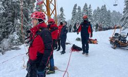Mahsur kalanları ekipler böyle kurtarıyor