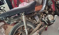 Akşehir'de çaldıkları motosikleti parçalarken yakalanan 2 kişi tutuklandı