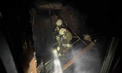 Alevlerin küle çevirdiği fabrika içerden görüntülendi