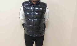 Arnavutköy'de polisin şüphe üzerine GBT yaptığı kişi 'aranıyor' ifadesi çıkınca yakayı ele verdi