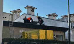 Bebek'teki Baylan Pastanesi'nin kaçak eklentisi yıkıldı