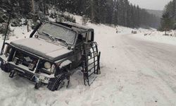 Bilecik'te buzlanma kazaya neden oldu otomobil takla attı