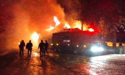 Bolu'da iki katlı ev alevlere teslim oldu