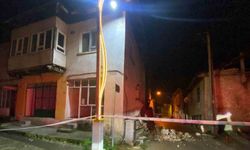 Burdur'da kerpiç evin duvarı çöktü