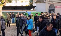 Bursa'da feci kazada hayatını kaybeden 2 genç kız son yolculuğuna uğurlandı