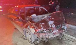 Çorum'da iki otomobil çarpıştı: 8 yaralı