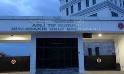 Diyarbakır'da silahla boğazından vurulan şahıs hayatını kaybetti