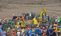 Endonezya'daki toprak kaymasında can kaybı 25'e yükseldi