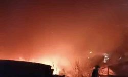 Erbaa'da müstakil ev çıkan yangında küle döndü: Yanan evden son anda çıktılar