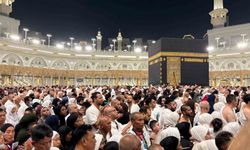 Kabe'de tarihi yoğunluk: 12 milyonluk rekorun ardından yeni yılda insan seli