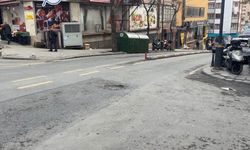 Kağıthane'de feci kaza kamerada: Motosikletin çarptığı berber hayatını kaybetti