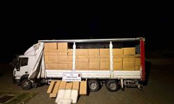 Kamyon dolusu kaçak sigara jandarmaya takıldı