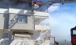 Kırıkhan'da çatı yangını