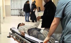 Bursa'da kırılan cam bileğini kesti